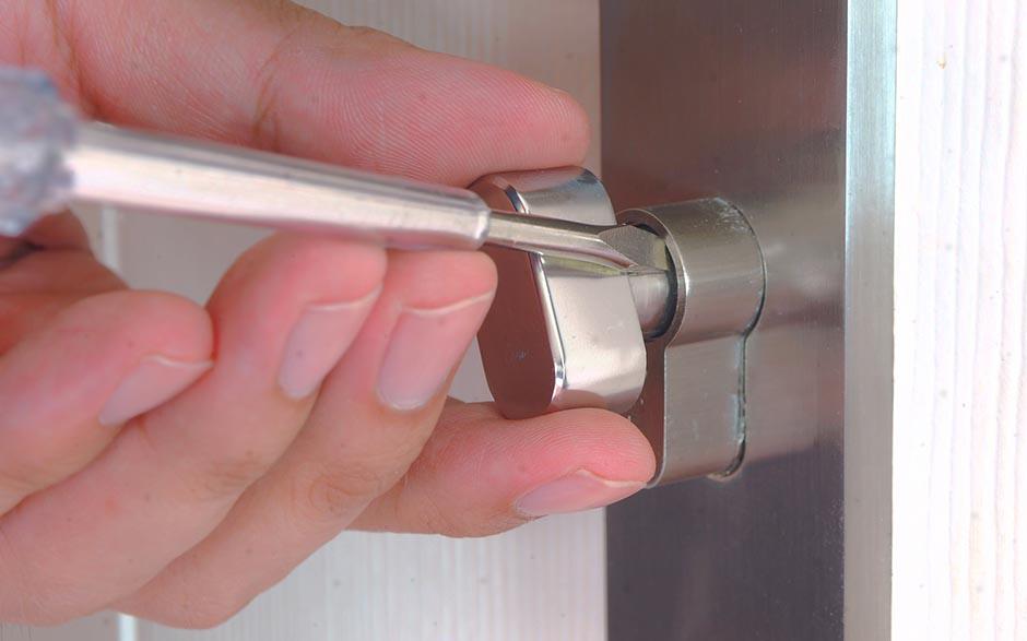 comment ouvrire une porte Les Mureaux